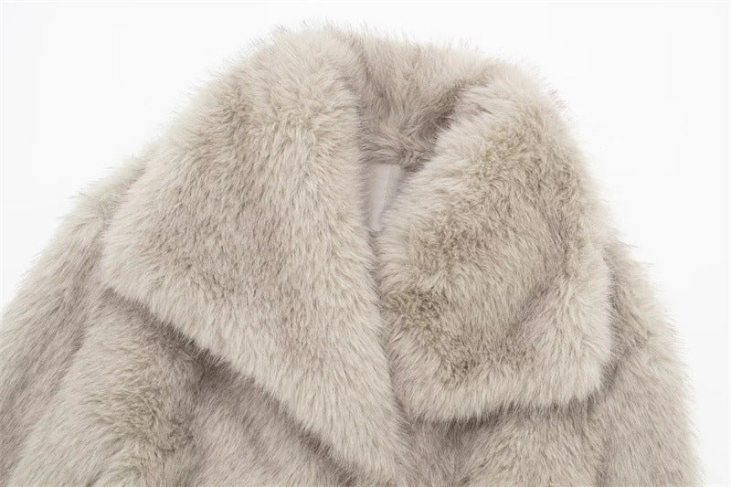Veste Courte en Fausse Fourrure