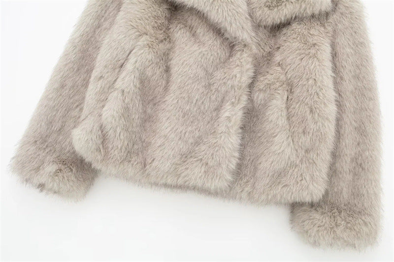 Veste Courte en Fausse Fourrure