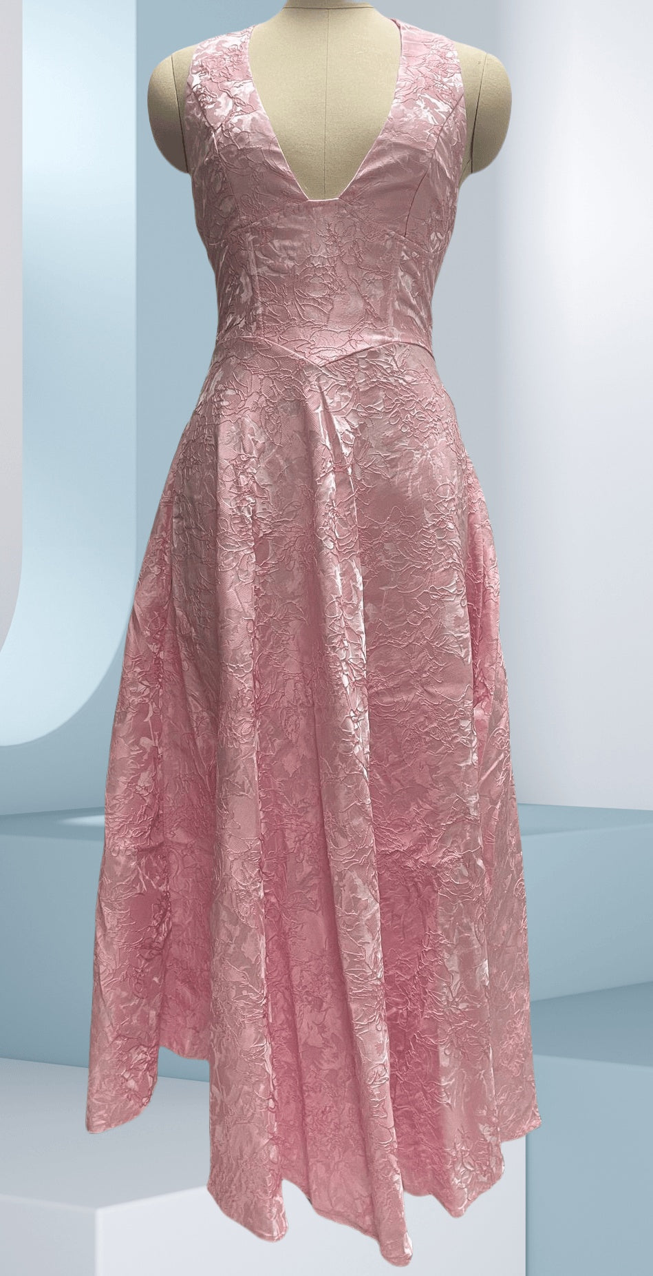 Robe de Soirée à Col Halter en Jacquard Fleuri