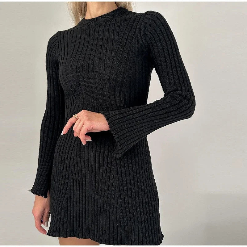 Robe Tricotée à Col Montant – Automne & Hiver