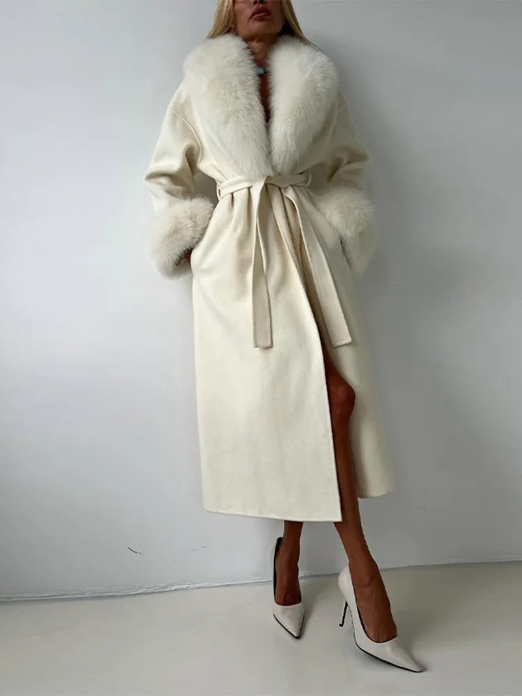 Manteau Long en Laine avec Col en Fourrure