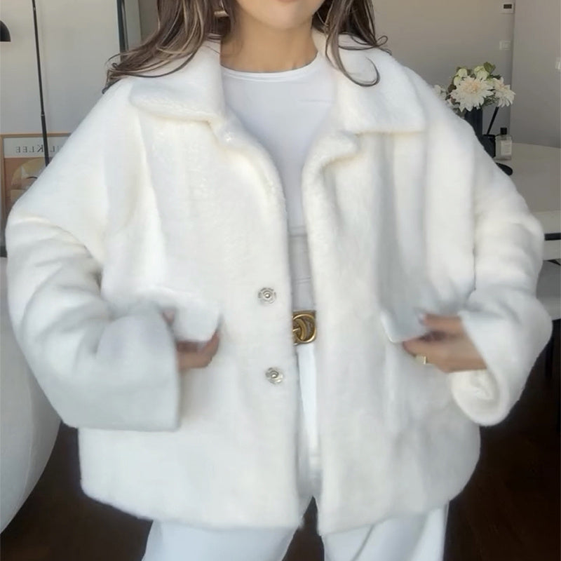 Manteau Court en Laine Fausse Doublée – Élégance & Confort d’Hiver