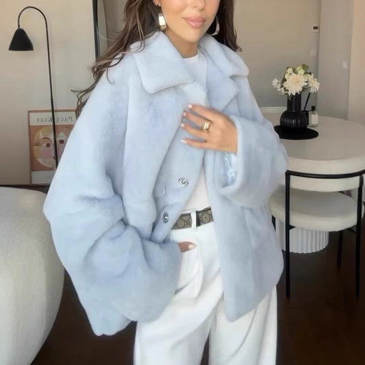 Manteau Court en Laine Fausse Doublée – Élégance & Confort d’Hiver