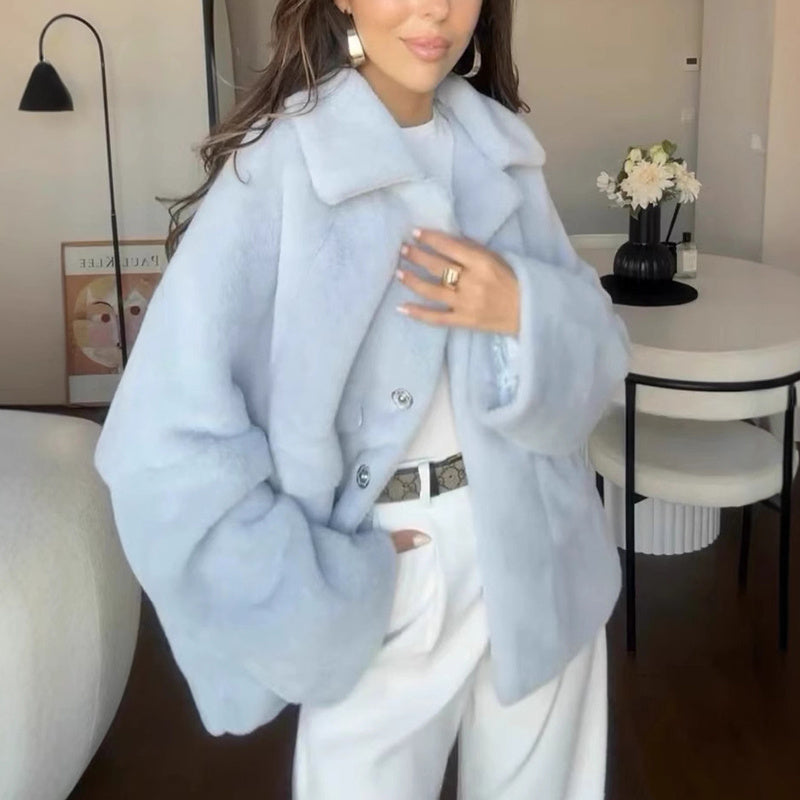 Manteau Court en Laine Fausse Doublée – Élégance & Confort d’Hiver