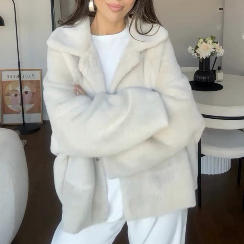 Manteau Court en Laine Fausse Doublée – Élégance & Confort d’Hiver